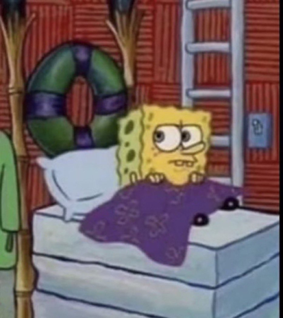 CerberusSenn's tweet image. at raw rn with my brother this lady (and her husband but she’s the main offender here) is smoking a vape like a fucking chimney and blowing it back into people (and us) behind her, in front of her, and directly into her under 10 year old son’s face