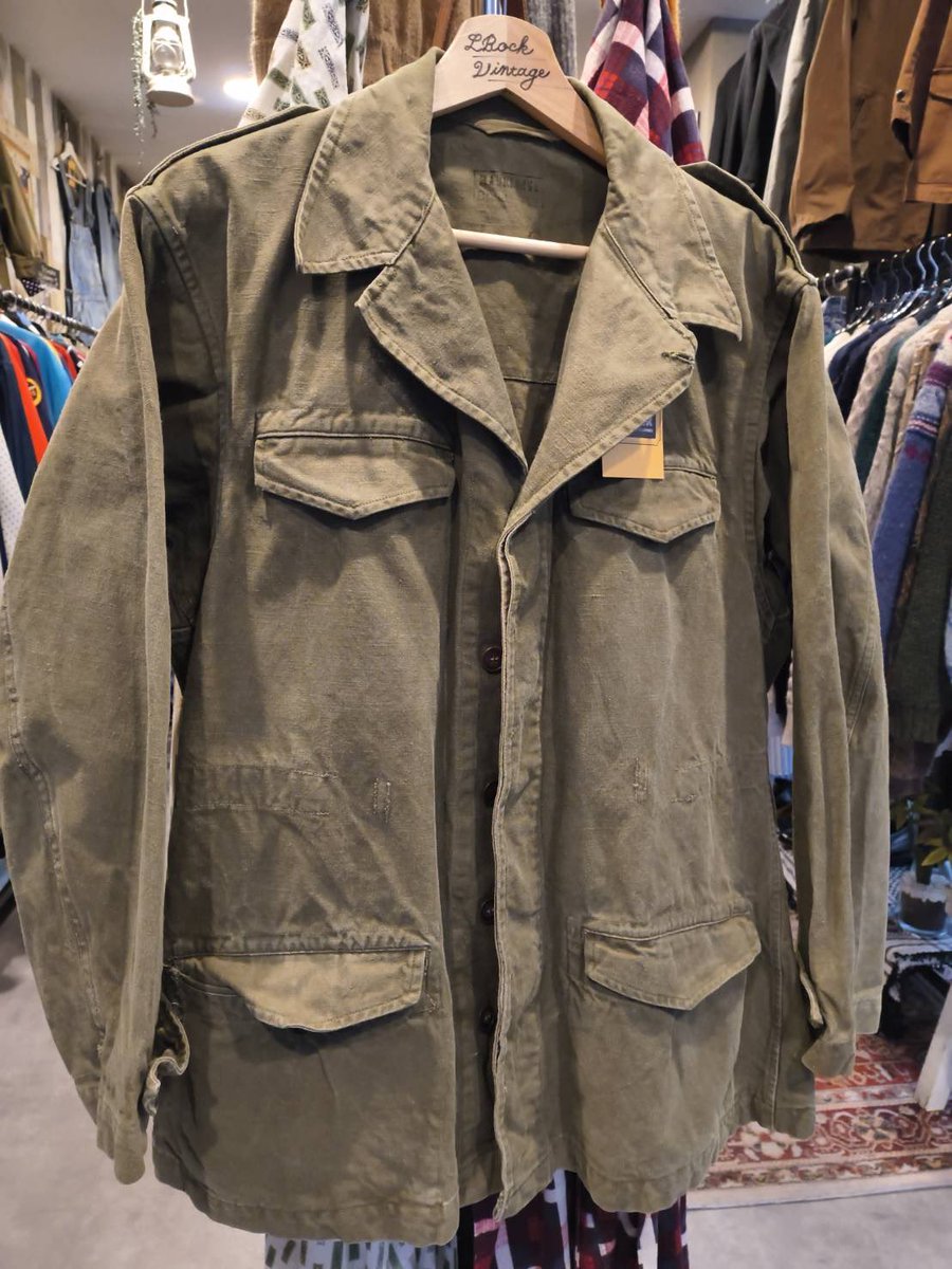 Lucky_Virus_'s tweet photo. NEWアイテム✨
【1950s FrenchArmy】
M-47 FieldJacket
前期初期型
Size:M程度 https://t.co/Wuc8f1iPOF