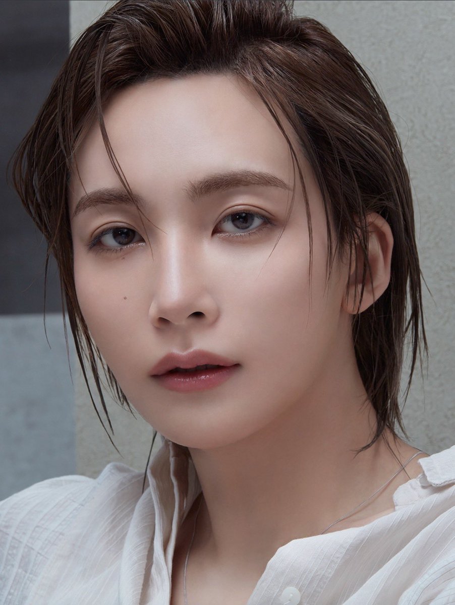 260217 banilaco update with #정한 #JEONGHAN 

"Beginning with red energy.
Happy New Year - JEONGHAN
Starting the year with red energy, sharing even stronger moments with JEONGHAN.
Wishing you a New Year filled with joy and excitement.
BANILA CO will be with you all year long🤍"