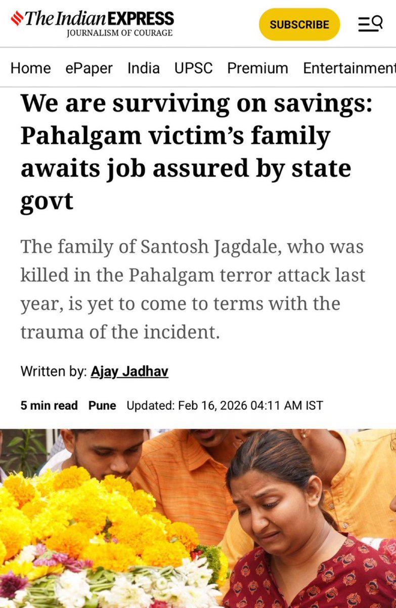 'मेरा परिवार आर्थिक तंगी से जूझ रहा है, नौकरी के लिए चक्कर कटवाए जा रहे हैं'

- संतोष जगदाले की बेटी ने मोदी सरकार को पत्र लिखकर बताया

पहलगाम के आतंकी हमले में महाराष्ट्र के जगदाले जी शहीद हुए, राज्य सरकार ने उनकी बेटी को सरकारी नौकरी का वादा किया था

लेकिन, अब हमेशा की तरह मुँह