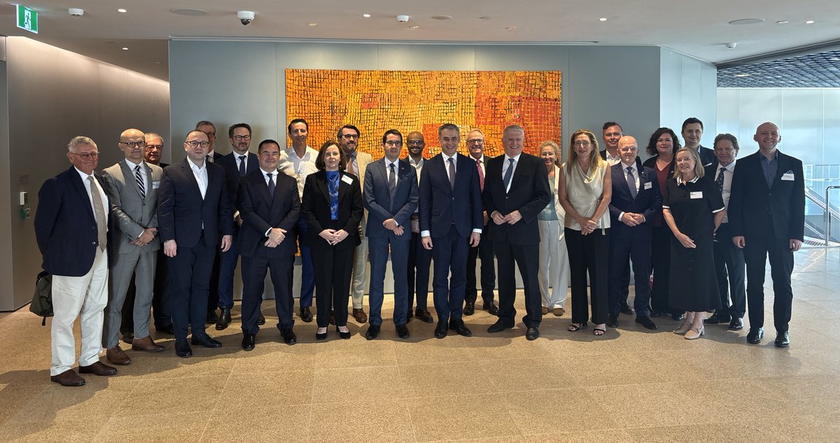 EurAusBiz's tweet photo. An honour to host ๐ต๐ฑ Deputy PM @KGawkowski for discussions on strengthening ๐ฆ๐บ๐ต๐ฑ strategic cooperation spanning #criticalrawmaterials, #digitaltechnologies, #cybersecurity, #defenceindustry collaboration, & expanded trade & investment opportunities through an ambitious #EUAUSFTA! https://t.co/r8ipc4pAUs
