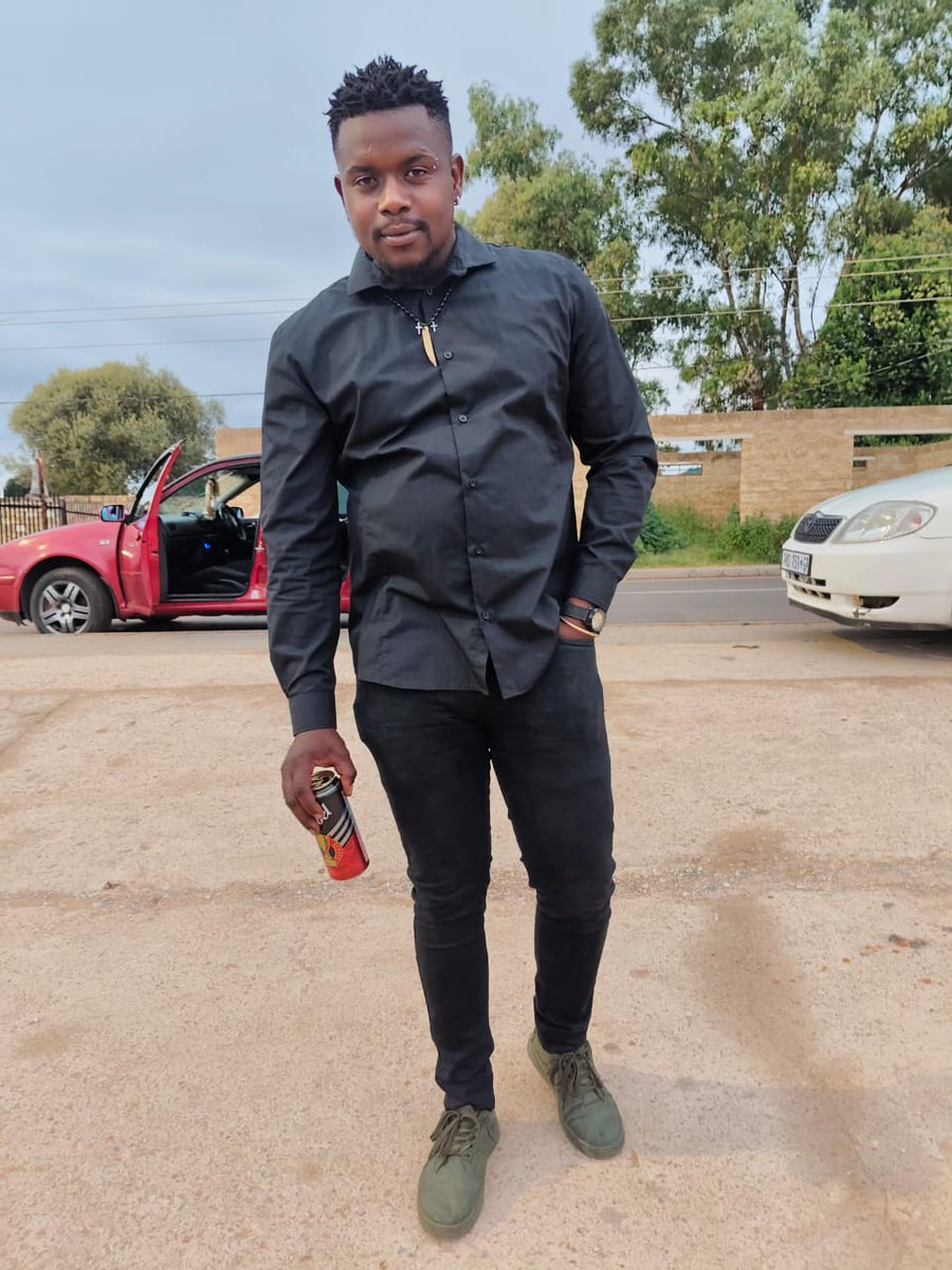 Man jn  black ⚫️