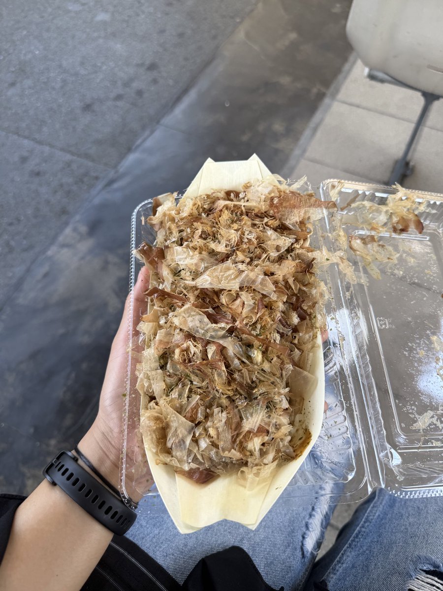 inilah wujud takoyaki ueno yang super mantab itu 😭😭😭
