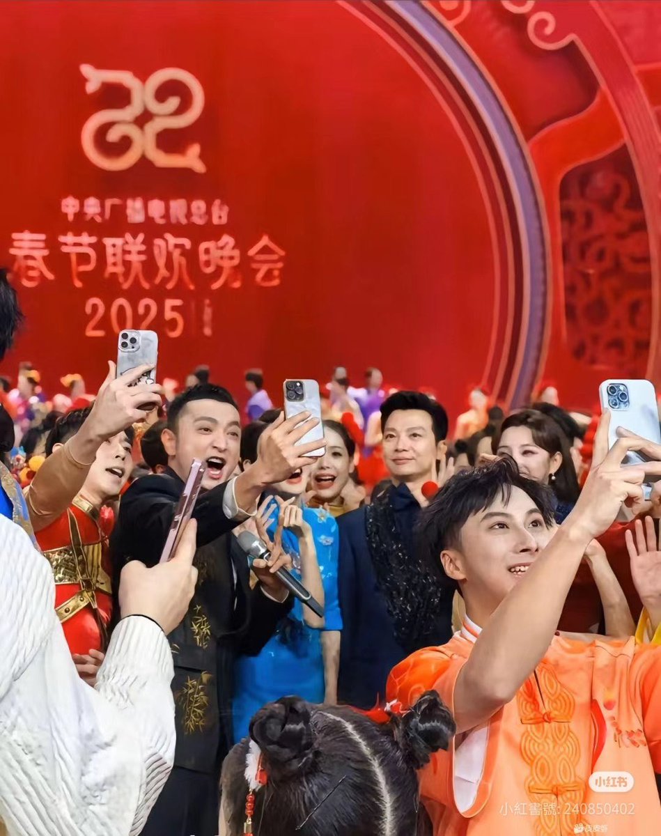 老周横眉 tweet media