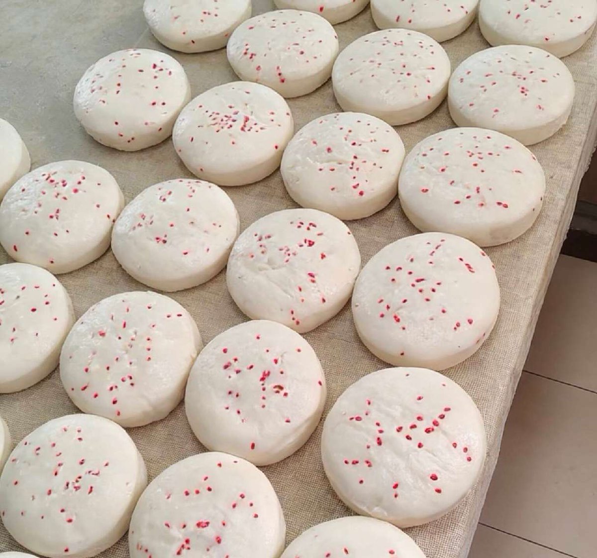 PananChina1's tweet image. “无糕不成年”，在磐安，逢年过节、贺喜祈福，家家户户都要蒸上几笼发糕，盼着新的一年“年年发、步步高”，日子越过越红火。
#ChineseLifestyle 
#DailyHabits
#ChineseNewYearInJinhua