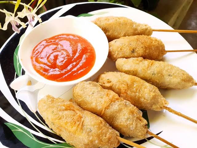 keadilanRI's tweet photo. @aina0660 Cilor saja lo bilang Dick apalagi ditawarin makan Sempol lo 🤣 ini sempol mirip-mirip Cilor yang lo bilang Dick itu. Katanya IQ tinggi tapi kenapa dangkal pikirannya? sebelum berkoar belajar dulu sini. Gue kasih paham lo tentang Indonesia yang beragama, indah, luas dan beragam 🫢 https://t.co/lcalUUHaeU
