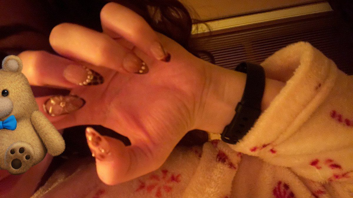 feydvl's tweet image. cherries n animal print #thisisme 🐾🍒🌸🐅
