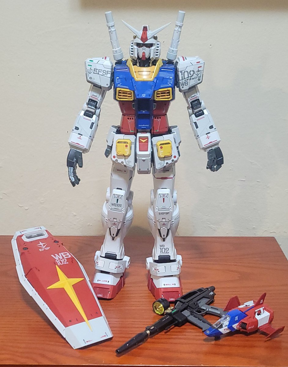evil_toast916's tweet image. Perfect Grade Unleashed RX-78-2 complete! With interior lights and all accessories. This build was absolutely insane! 
#gundam #RX782 #perfectgrade #bandai #gunpla