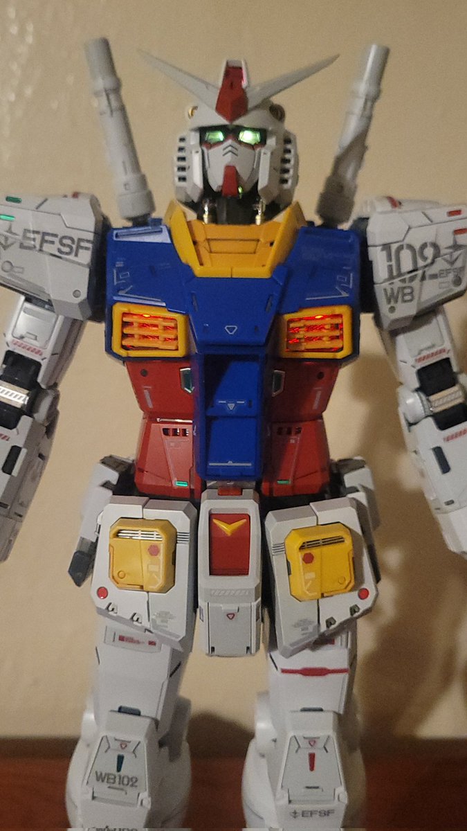 evil_toast916's tweet image. Perfect Grade Unleashed RX-78-2 complete! With interior lights and all accessories. This build was absolutely insane! 
#gundam #RX782 #perfectgrade #bandai #gunpla