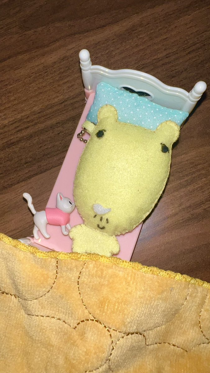 팬분이 선물해준 강저씨 인형으로 .. ☺️