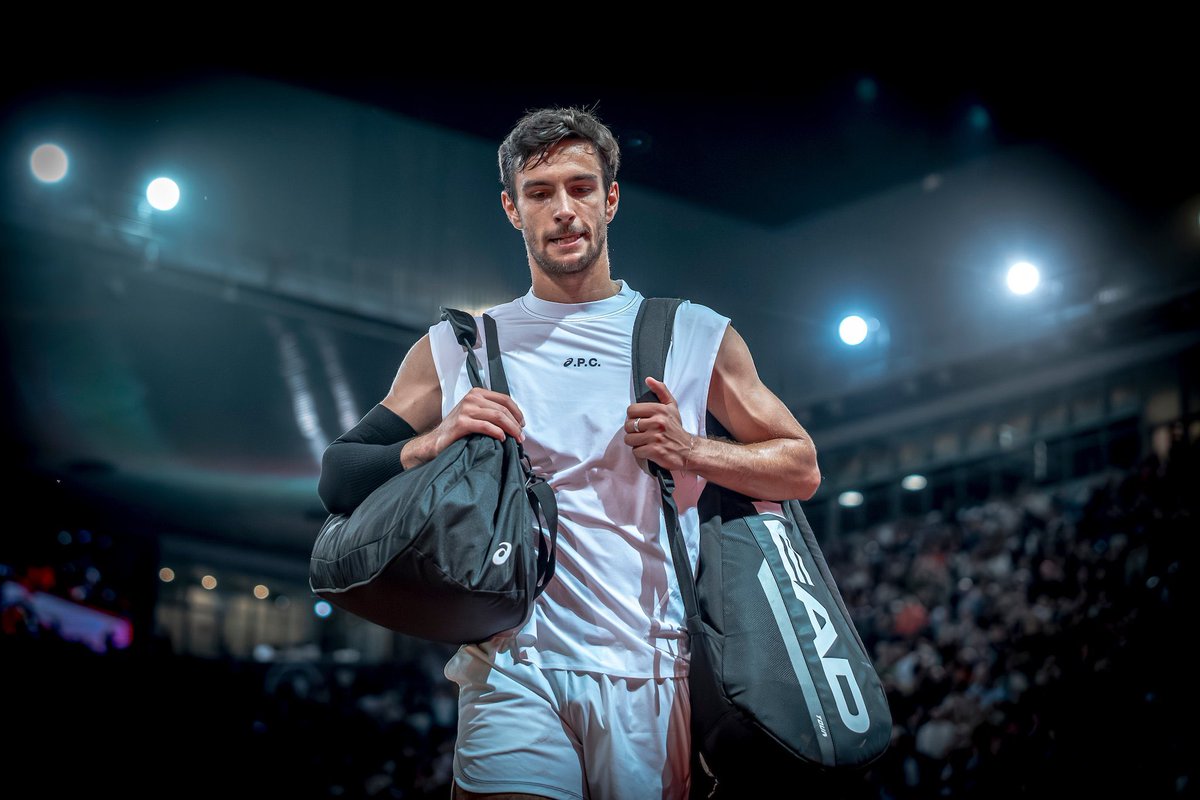 #Acapulco | Con un video en redes, Lorenzo Musetti anuncia que no estará presente en el Abierto Mexicano de Tennis que inicia la siguiente semana.
Al parecer Lolo requerirá de mayor tiempo de recuperación tras su lesión en semifinales del Australian Open.
Una verdadera lastima!