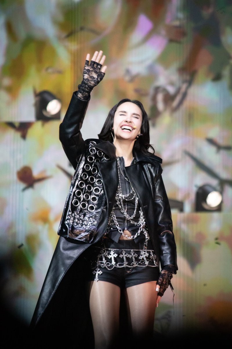 Hi Honey 🤍 
Happy 20th Birthday 
สุขสันต์วันเกิดเจน่า

HAPPY ANGELINA DAY  #HappyShining20THWithJayna