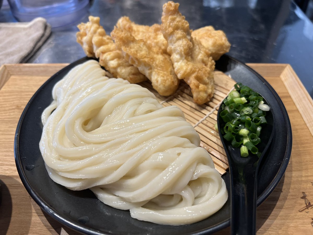 浅草真九郎】 うどんも美味かったけど、かしわ天の鶏肉がめっちゃ