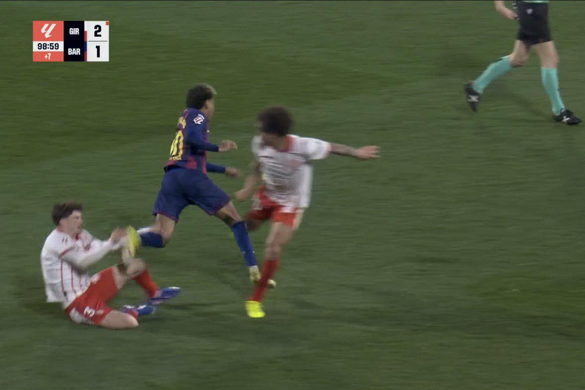 Barcelona lost to Girona tonight might set a downward spiral for Barcelona.

They have just lost two consecutive matches to Athletico and Girona.

The players need to do more.

Lest I forget, the two players seen in the picture hacking down Yamal were just ensuring their 3-points