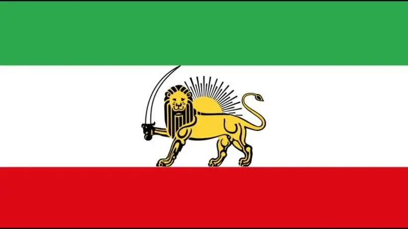 اگر به خانه شیر آمده است شید* رواست
بدان‌که خانه شید است شیر بر گردون
(قطران تبریزی، شاعر ایرانی سده 5)

چون نشانِ شاهِ ما خورشید و شمشیر است و شیر
داده شمشیری به دستِ شیرِ خود، خورشیدوار
(ملک‌الشعرای صبوری، شاعر عهد ناصری)

*شید=خورشید
(از کتاب تاریخچۀ شیر و خورشید - احمد کسروی)