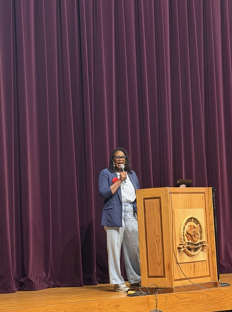 MortonRanchGirlsTrack-Coach Melissa Hoffmann tweet media