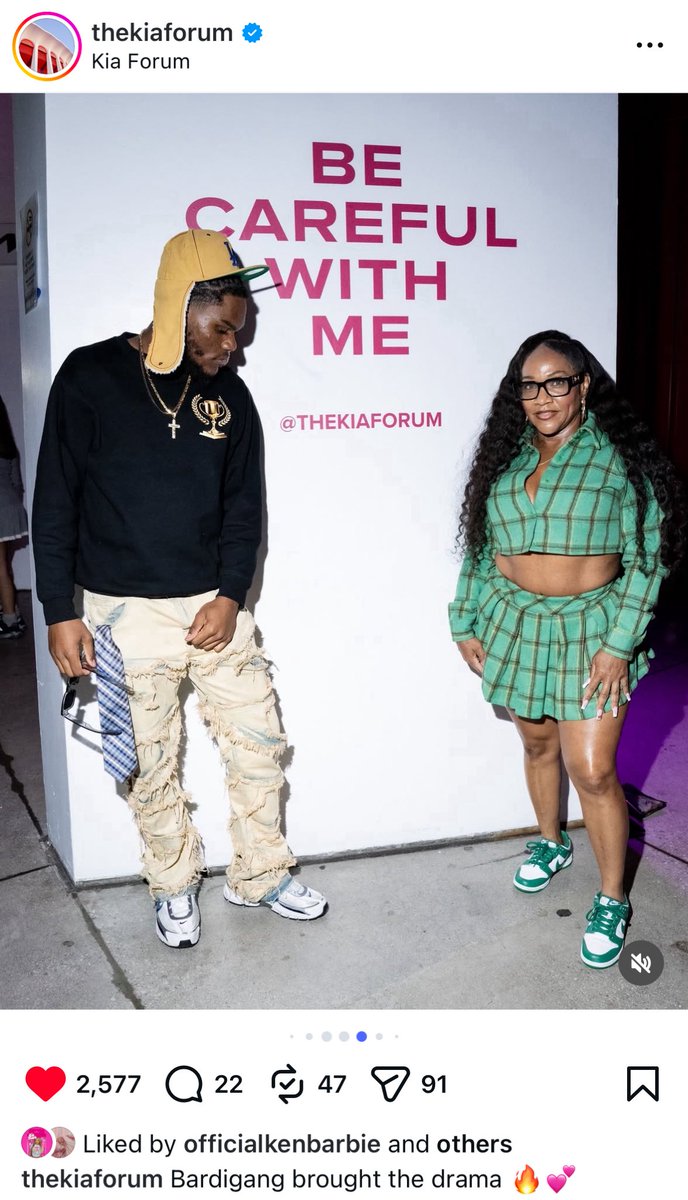 DatBoyJadenn's tweet photo. The Kia Forum (@thekiaforum) took our pictures at the LA show for the #LittleMissDramaTour and posted me and my mother on their official Instagram Page!! @iamcardib 😮💨🩷💚
#LittleMissDramaTour #CardiB #DatBoyJaden #DeliciaTheOne #Bardigang https://t.co/cDVoNALqvV