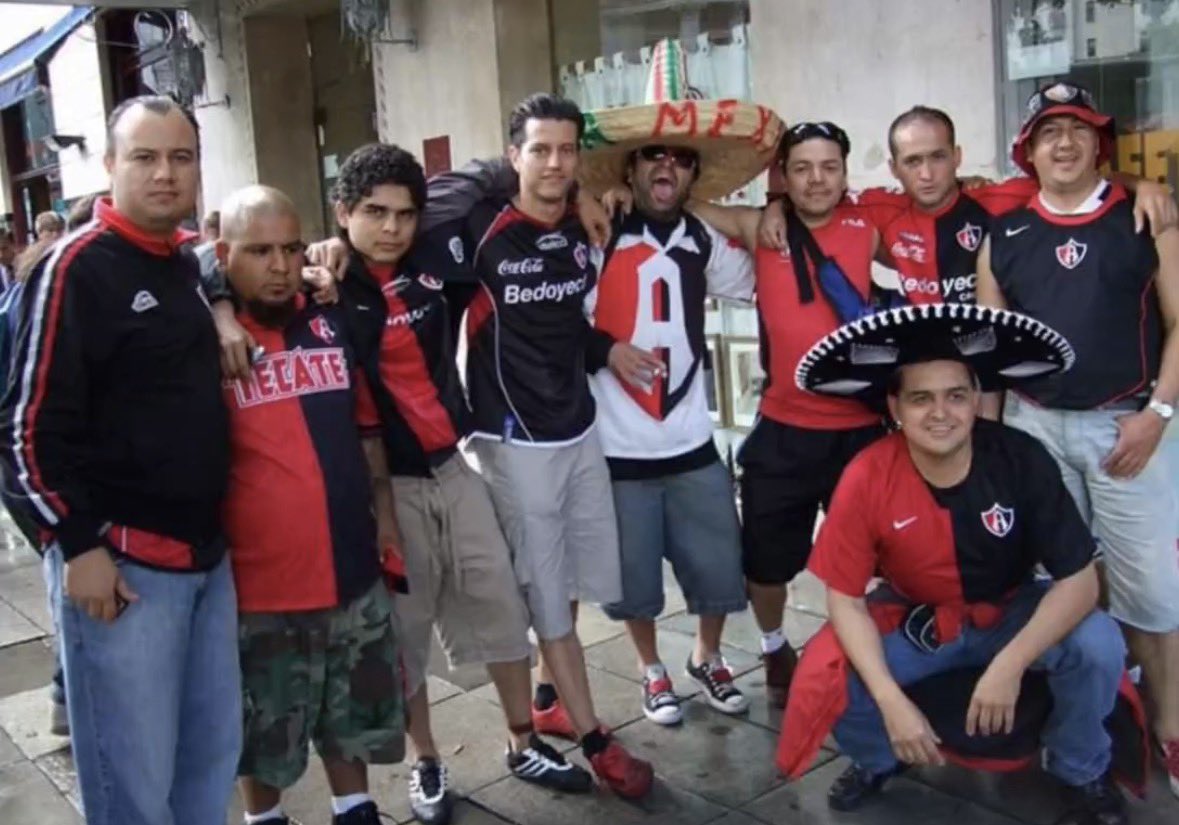 La Barra 51. 

2008 Buenos Aires argentina, copa libertadores.

Boca jrs vs Atlas.