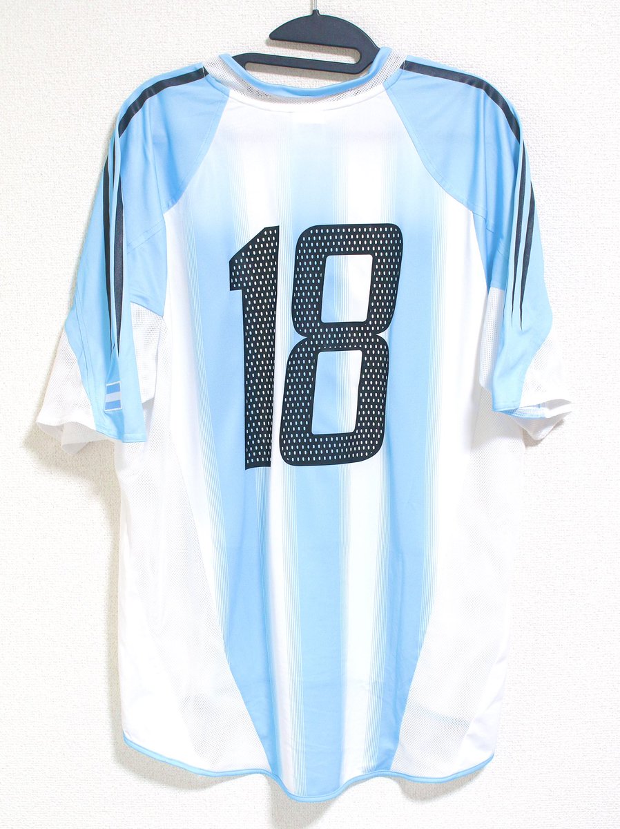 RT @solairouniform: アルゼンチン代表 2005レプリカ。メッシ選手代表