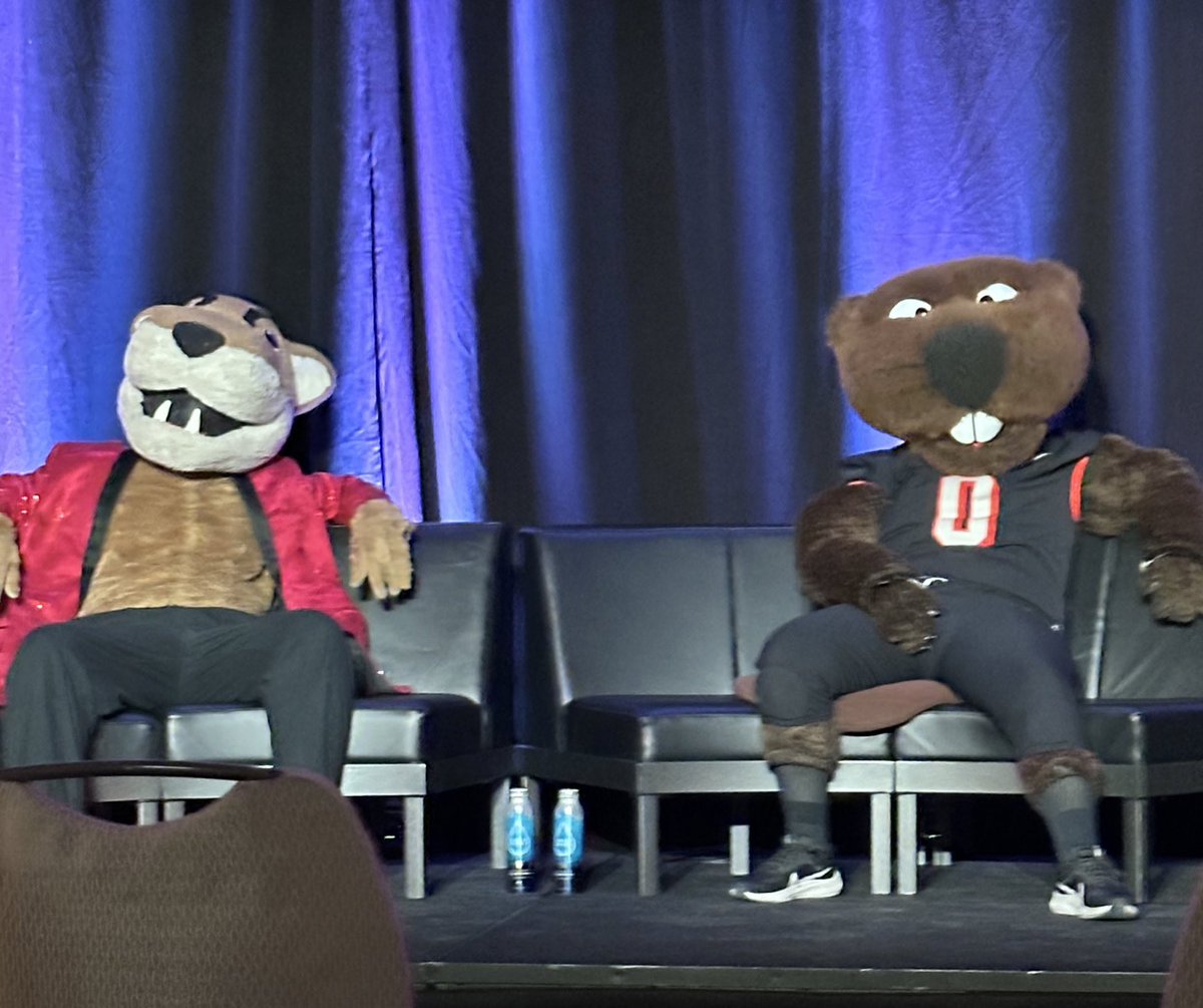 West Coast College Sports Guy tweet media