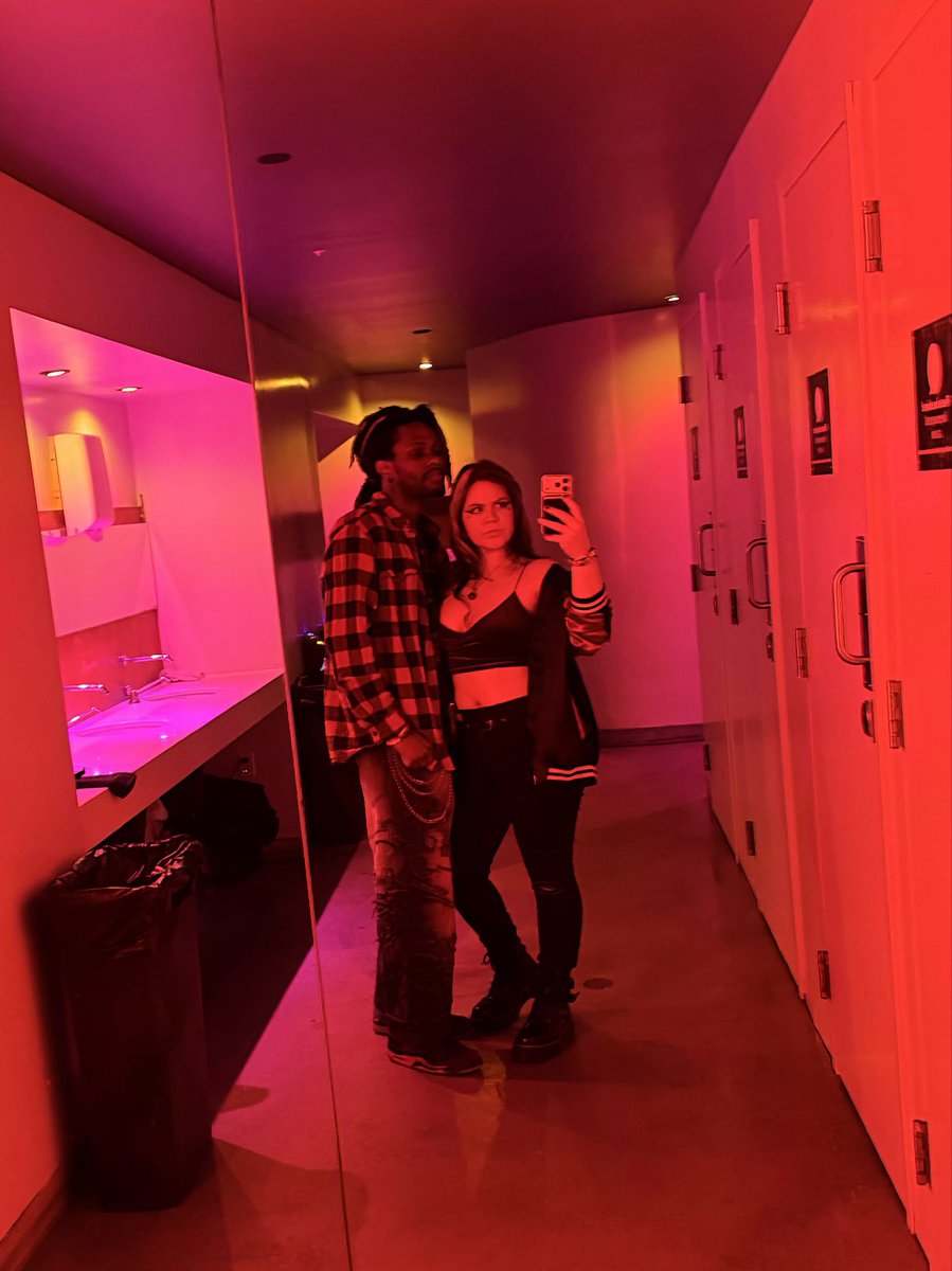 wolfphobia's tweet photo. Valentines weekend was lovely 🩷❤️ https://t.co/beajZmGo0U