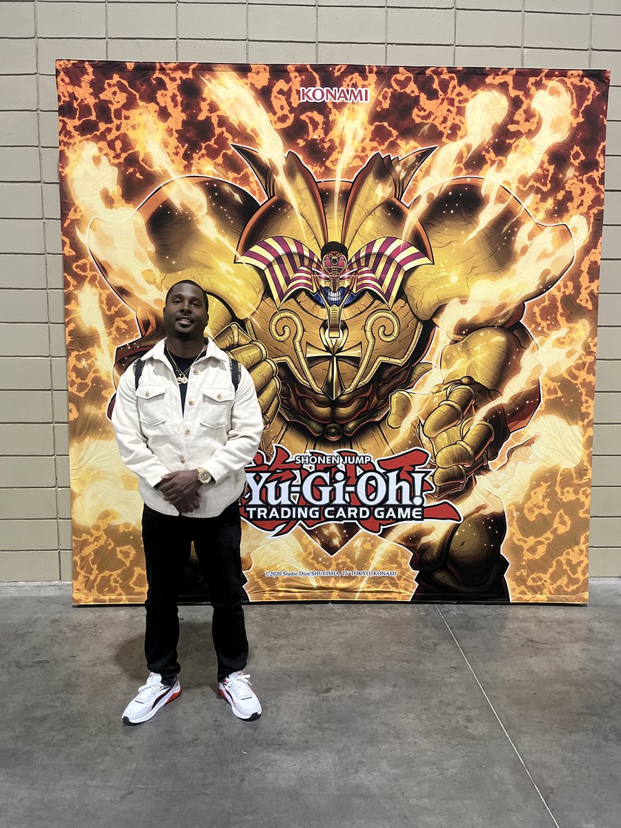 iGrindYugioh's tweet photo. The 300th was a blast!!! Me and bro started 4-1 and signed autographs throughout the day!!! I love this game and definitely will be at YCS Vegas in April!!! 😤👌🏾😎 #yugioh #ycs #YCS300 #YCSRichmond https://t.co/6aci5VpgKQ