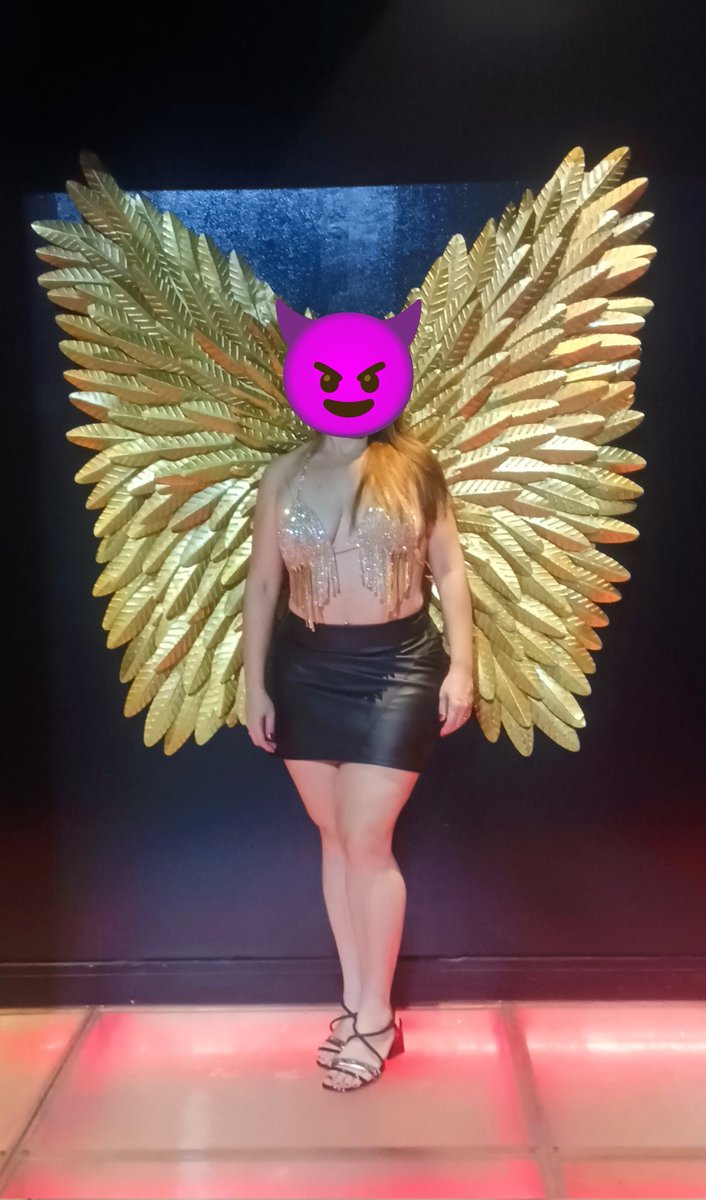 casalromapoa_rs's tweet photo. Griffin. Balada liberal 
#hotwife #cuckold #swingers #swing #griffin #livestyle #Carnaval2026 https://t.co/vCUfs4QR10