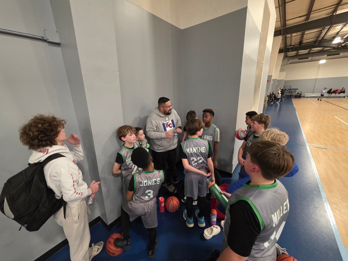 GreenWings_KC's tweet photo. Looking for 5 straight tonight @JCPRDparks Winter Session 2 🏀

#GreenWings https://t.co/s8eRIqEUO1
