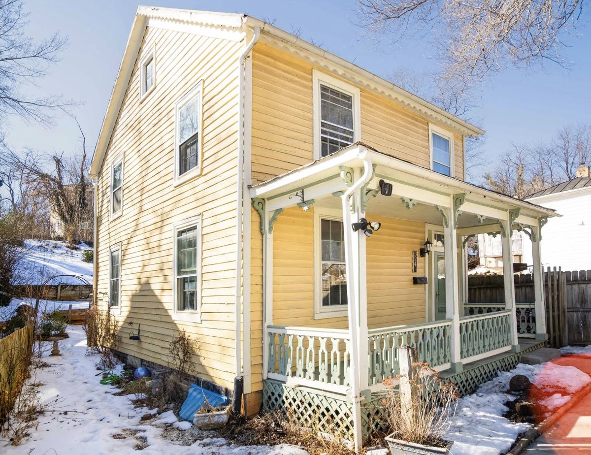 oldhouseunder50's tweet image. $199,900
Bright and Airy c.1900 #Virginia #Home in a college town in the #ShenandoahValley. oldhousesunder50k.com/bright-and-air…