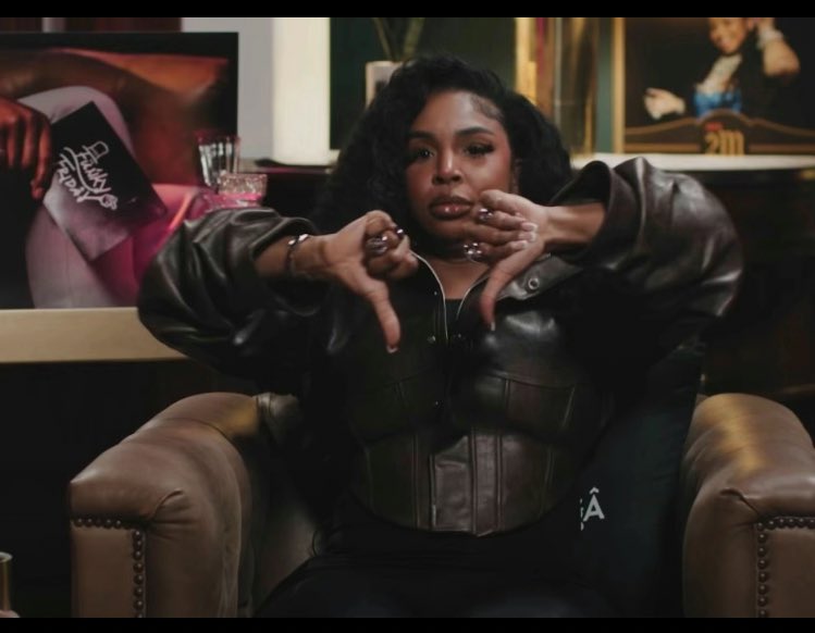 realbbymula's tweet photo. Me when he keep suggesting nasty food places 😂😭😭 https://t.co/iJklxU0Pon