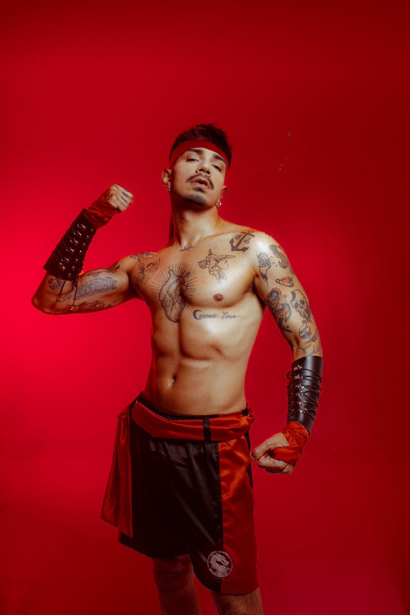 GuysinTrouble's tweet image. WHAT A VIBE! 🔥 DJ S4TAN has released Carnival costumes inspired by Mortal Kombat, featuring Liu Kang, Sub-Zero, and Scorpion.