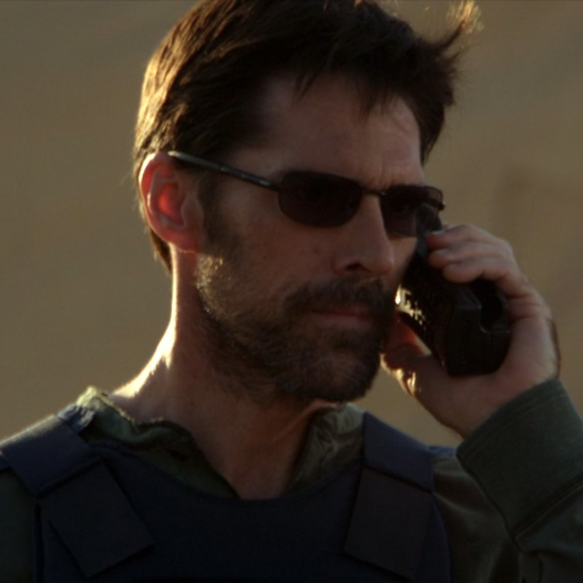 dontemilyyyyme's tweet image. We moved on from bearded Hotch far too quickly