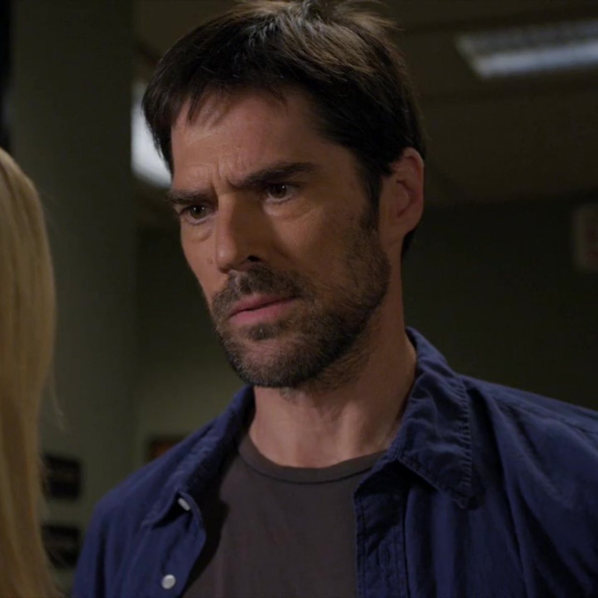 dontemilyyyyme's tweet image. We moved on from bearded Hotch far too quickly
