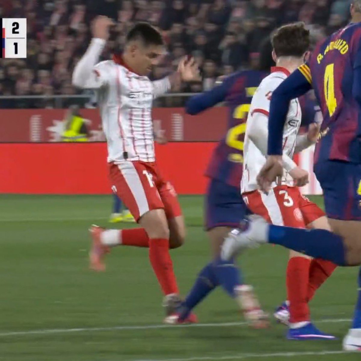 JosxFCB's tweet image. Una fue roja.

Otra ni falta, ni roja y 2-1.