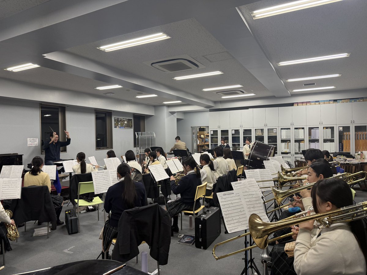 昨日の合奏風景
♪定期演奏会に向けて合奏が始まりました！
寒い日々が続いてますが、アツく演奏していきます🙃

5月5日、定期演奏会です！
かつしかシンフォニーヒルズ
お待ちしております☺️