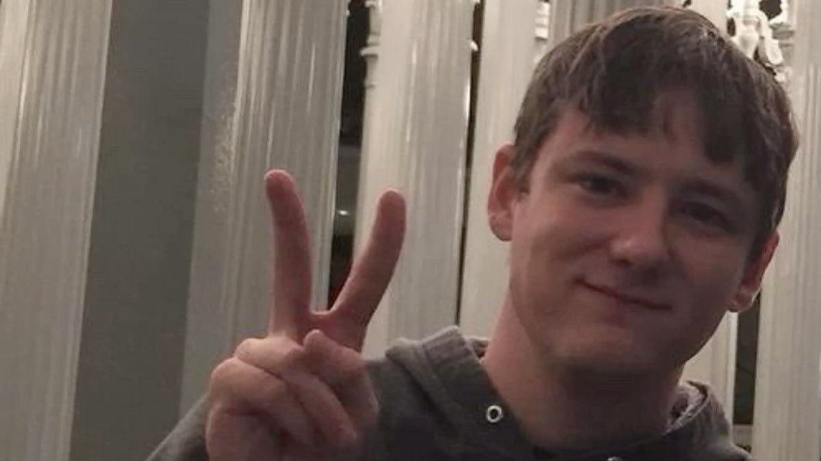 pullmanpilled's tweet image. first person in my bloodline to be obsessed with lewis pullman