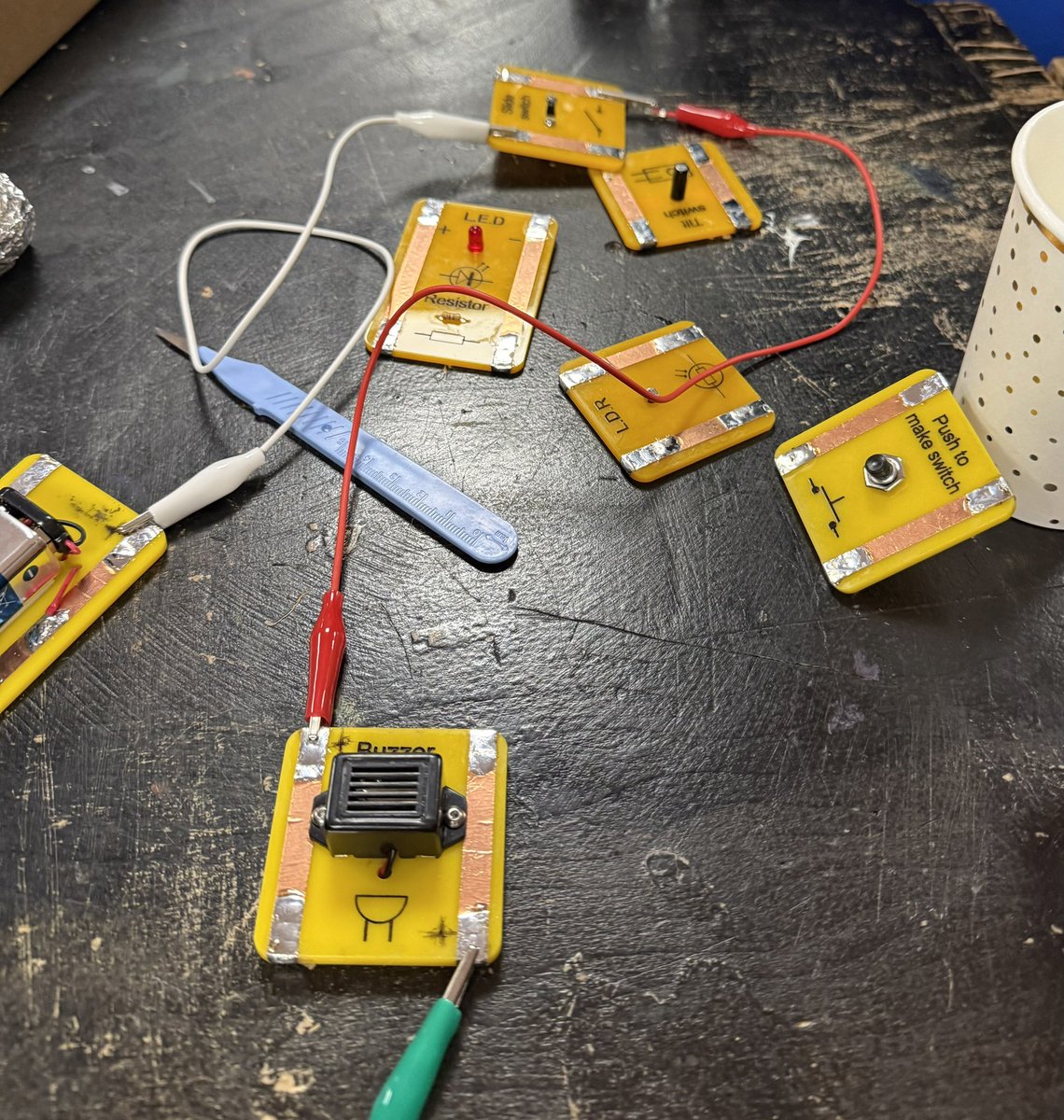 HfedDesign_tech's tweet photo. A greatt Friday at our February INSET with inspirational D&amp;T teachers — exploring electronics using our component tiles, mechanisms &amp; Micro:Bits. Always amazed by their creativity. Excited to see these new units in Harris schools!

#DesignAndTechnology #DTTeachers #STEMEducation https://t.co/3t4fR6PQzj