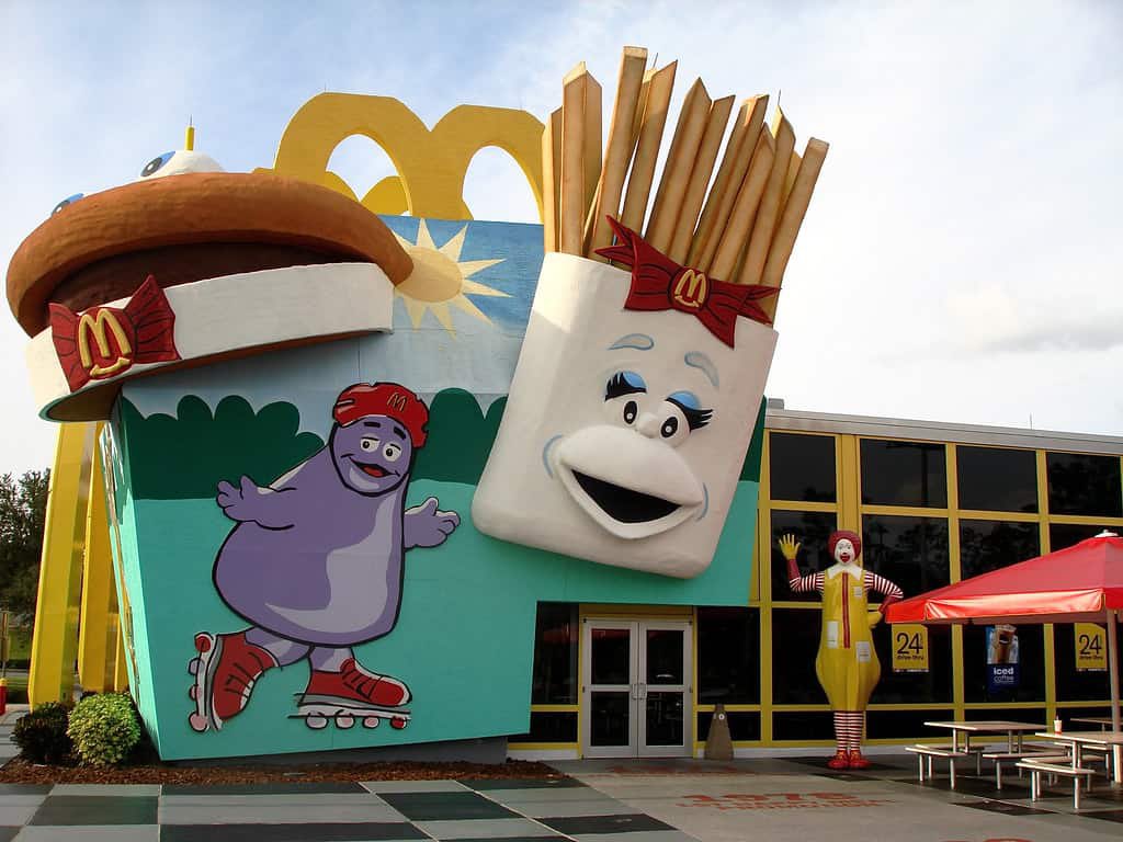 TheHorizoneer's tweet image. we have become so bland as a society