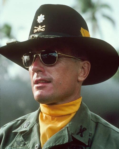 Me encanta el olor a Napalm por la mañana…💣 

💔 Tte Coronel Kilgore 🇺🇸 ⭐️⭐️⚔️

➡️ Apocalypse Now 🔥1979

DEP Robert Duvall 1931-2026

#RobertDuvall #ApocalypseNow