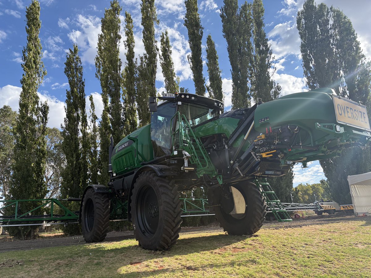 Mark Saunders tweet media