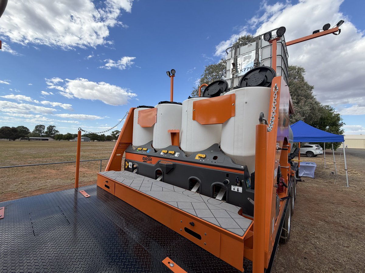 Mark Saunders tweet media