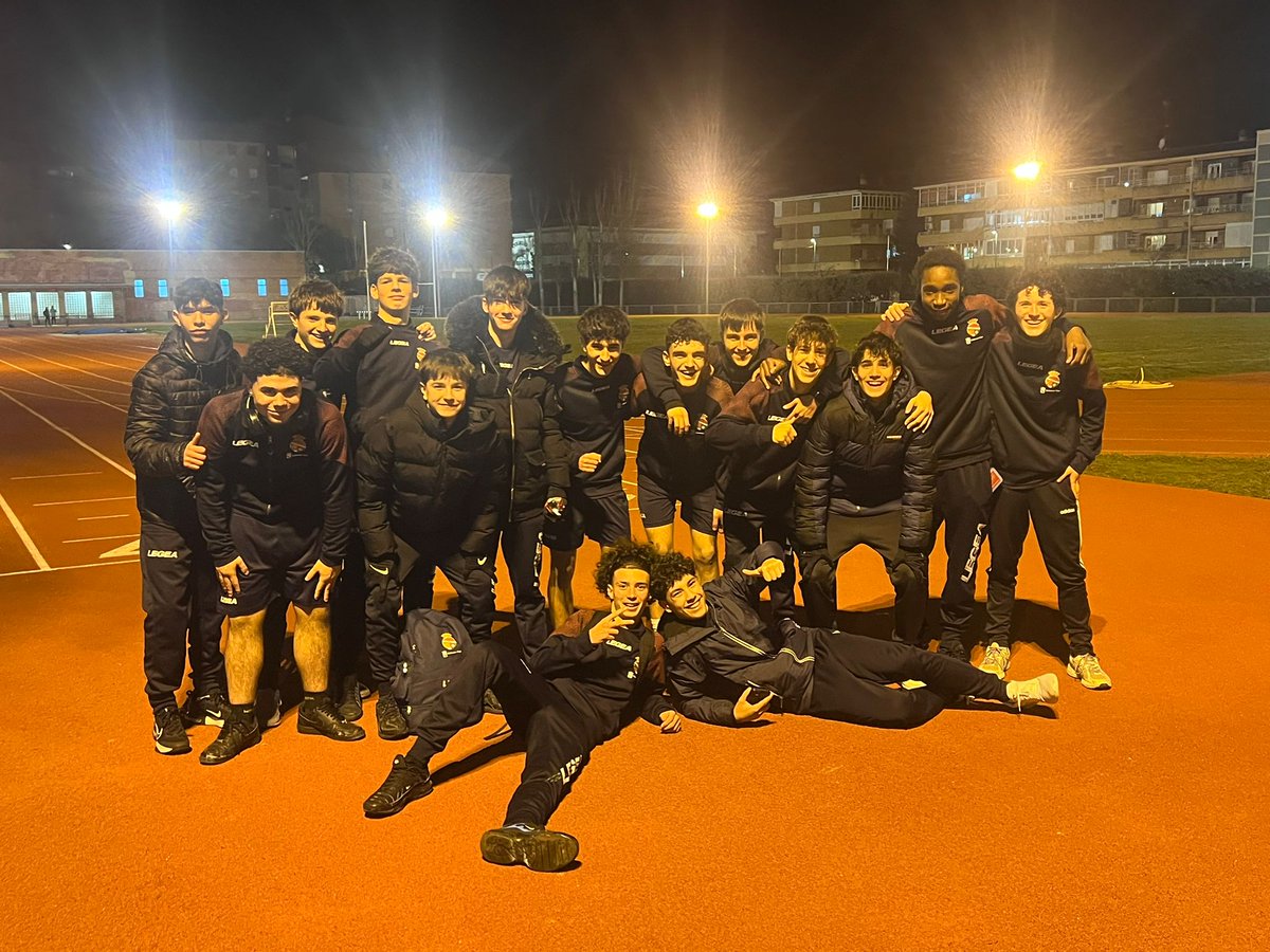 🟡 𝗖𝗔𝗗𝗘𝗧𝗘 𝗔 🔵

⚒️ No poder entrenar en nuestro Samaranch no es impedimento para nuestro equipo, que se sobrepone a las circunstancias y ha completado un entrenamiento "diferente" hoy. ¡Grandes! <a href="/Ricardodvg1312/">Ricardo del Valle</a>

#LoMejorEstáPorVolver #AúpaSietePicos💛💙