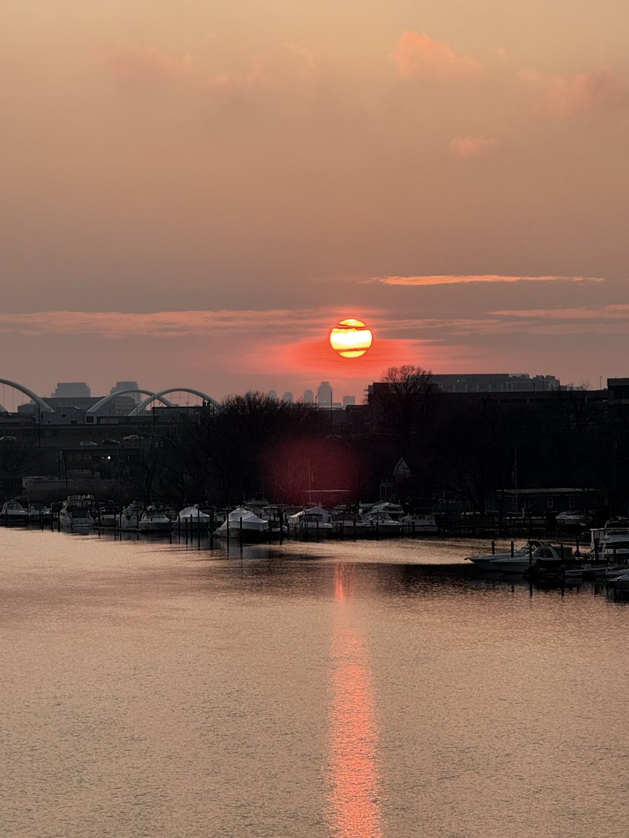 Tonight’s sunset over the Anacostia River <a href="/capitalweather/">Capital Weather Gang</a>
