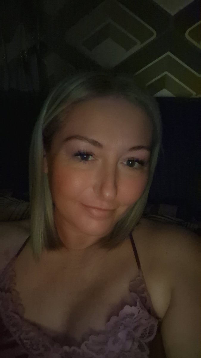 TheBluSocialist's tweet image. Back to work tomorrow after a glorious 5 days off annual leave!
Counting down the days until my next leave 😬
I was not made for his working life I tell you!! 👸💅
#MadeToBeaLadyofLeisure
#BackToWork