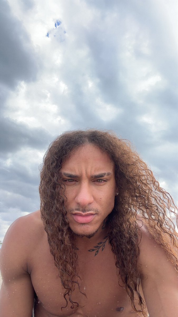 blessedndrich's tweet photo. 🏖️💫 https://t.co/3RVq1agbrK