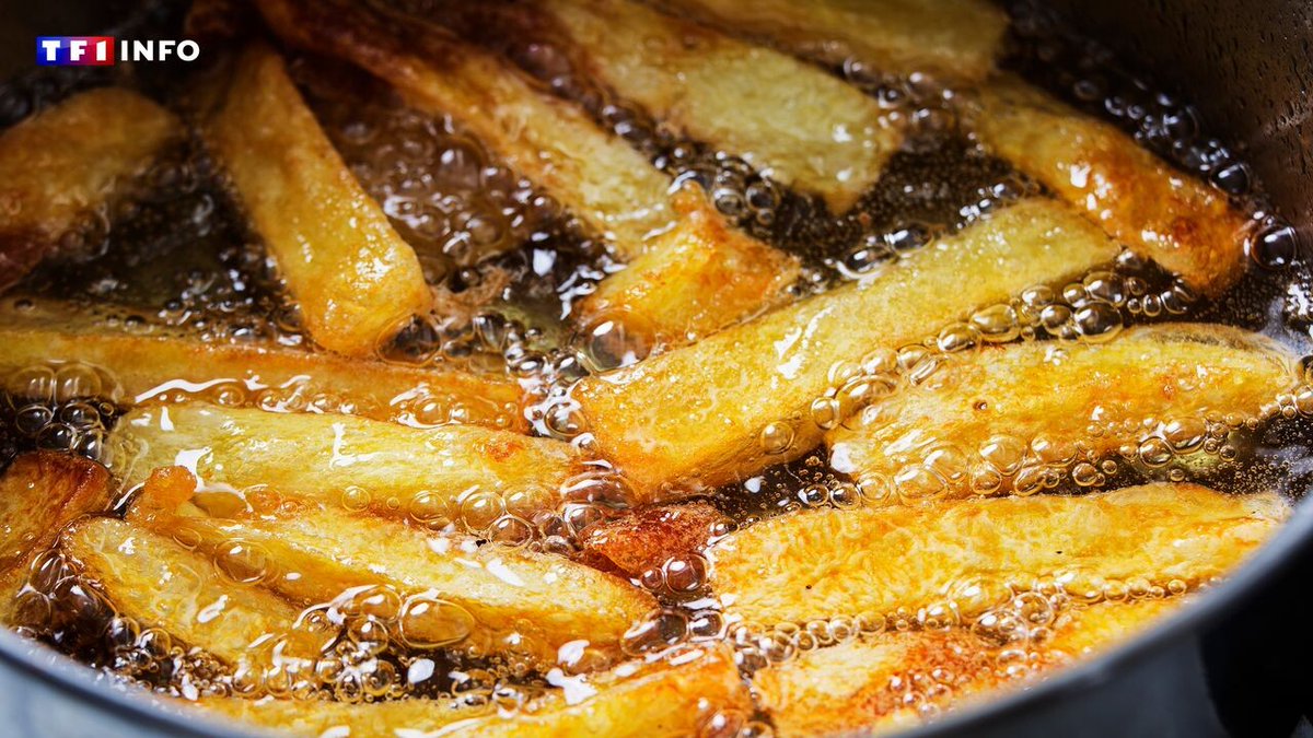 LCI's tweet image. Pourquoi il ne faut jamais jeter l'huile de friture dans l'évier ou la poubelle
➡️ l.tf1info.fr/qQ1