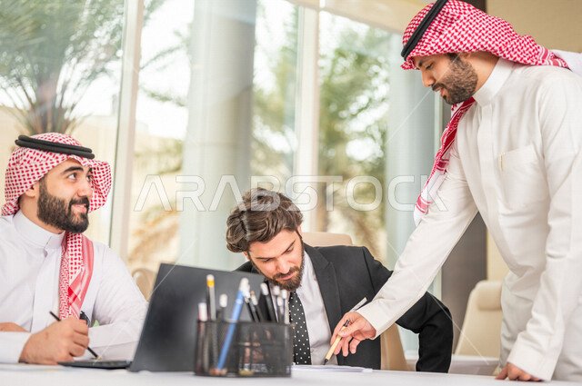 مشاريع تخرج خطة بحث حل واجبات دراسة حالة tweet media