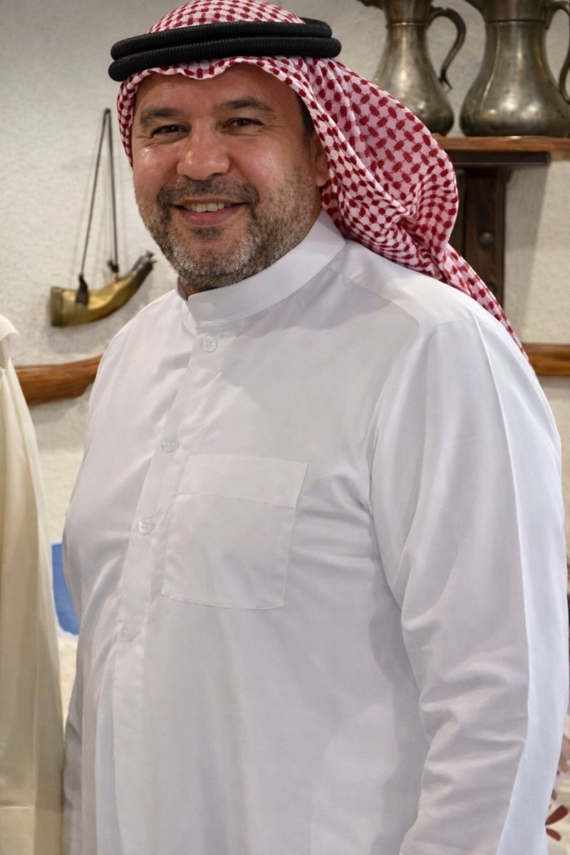 بمثل هذا اليوم من العام 
 17 / 2 / 2025

ذكرى رحيل شخصٍ عزيز، قلبه أبيض مثل نيته، وابتسامته كانت تسبق حضوره. غاب الجسد لكن الأثر الطيب باقي فينا، الله يرحمه رحمة واسعة ويجعل مثواه الجنة

رحم الله اخوي الصغير وجاري طوفه بالطوفه المرحوم علي عايض العجمي ابومبارك

والله فقيده•