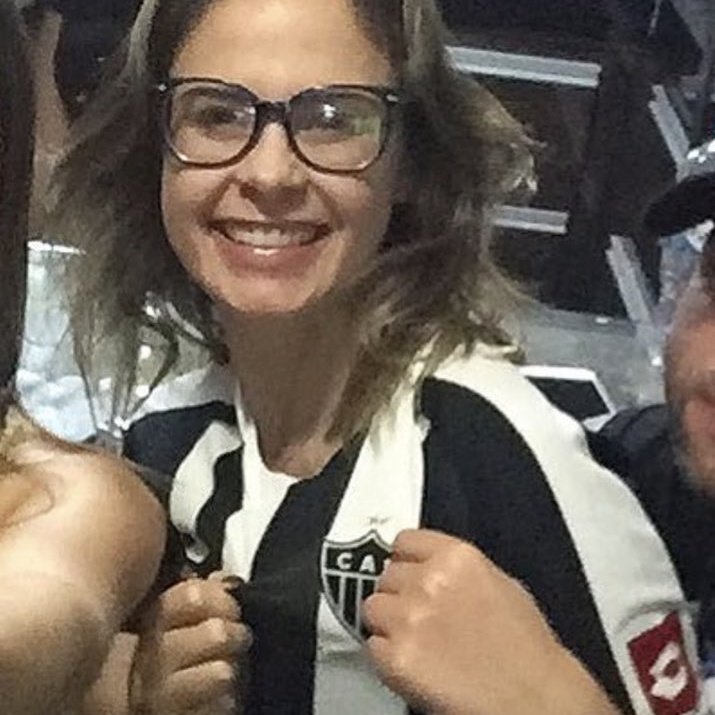 PHZERAW's tweet image. Cowboy e Ana Paula são tão rivais que um é cruzeirense e a outra atleticana