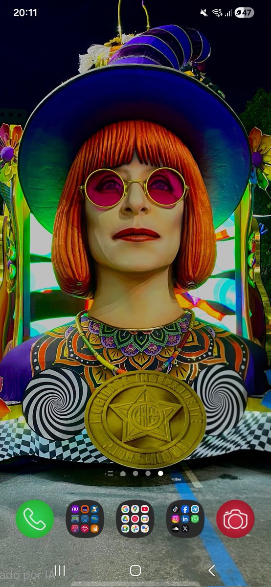 Apaixonado pelo meu novo papel de parede 💚🤍⭐️🐿